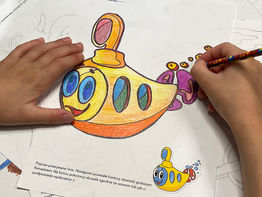 Zestaw 9 Plansz – Autka linia przerywana – Ćwiczenie rączki Karty Pracy Mala Motoryka Autka dydaktyczny