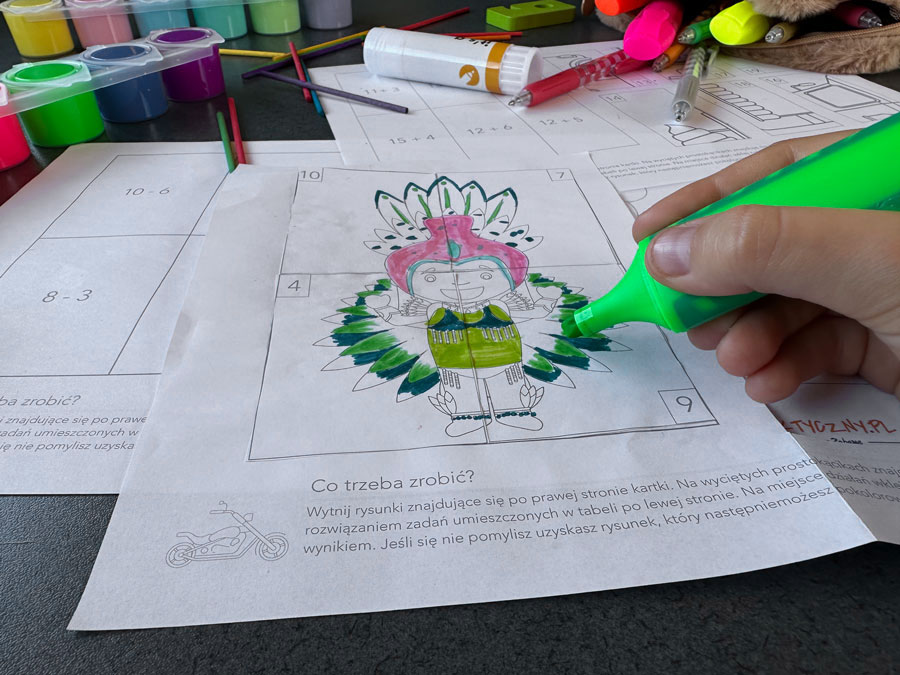 10 Kart Pracy - Puzzle matematyczne - dodawanie/odejmowanie do 20 wycinane-układanki-matematyka