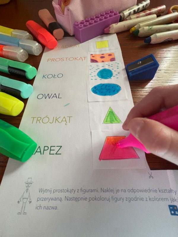 11 Kart Pracy - Kształty dydaktyczny
