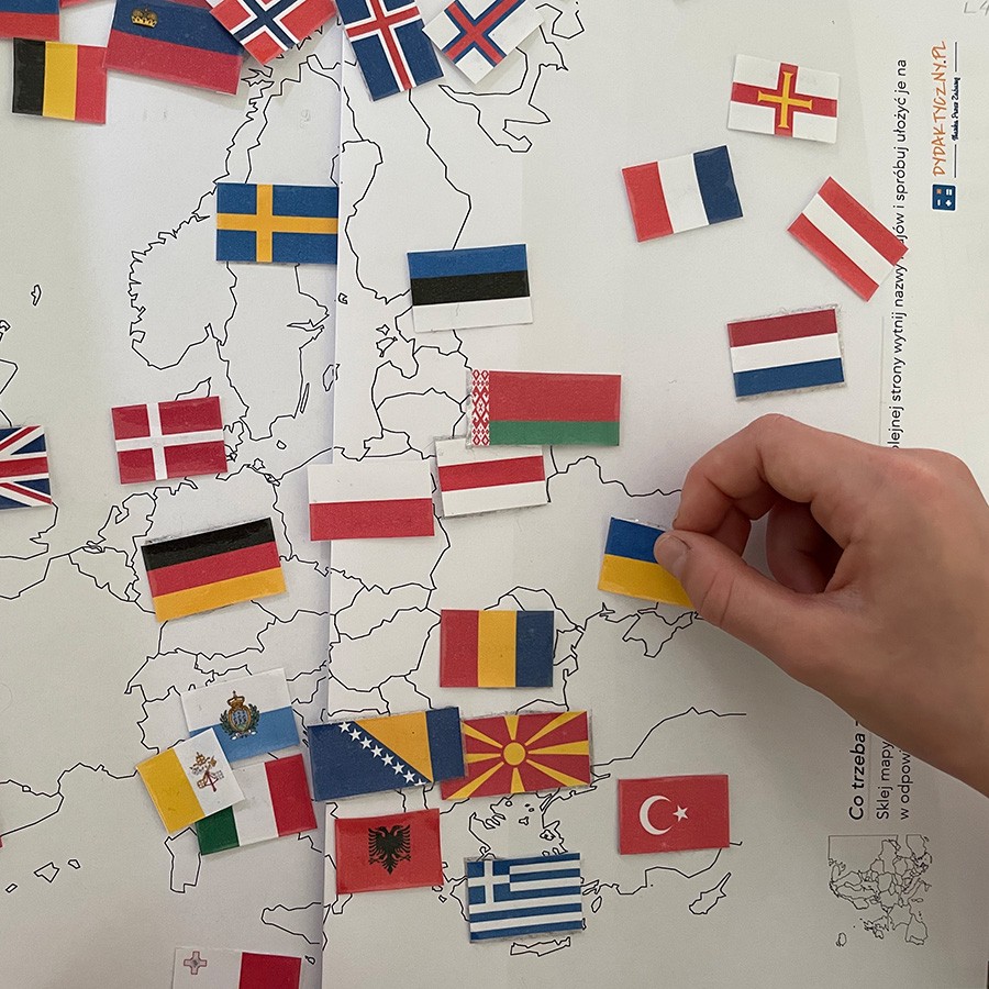 18 Kart Pracy - Flagi, państwa i stolice Europy - Palcem po mapie cz. I 14-Kart-Pracy-Flagi-panstwa-i-stolice-Europy-7