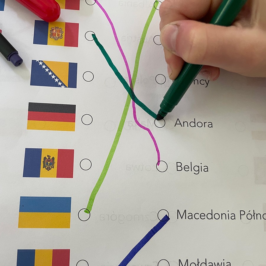 18 Kart Pracy - Flagi, państwa i stolice Europy - Palcem po mapie cz. I 14-Kart-Pracy-Flagi-panstwa-i-stolice-Europy