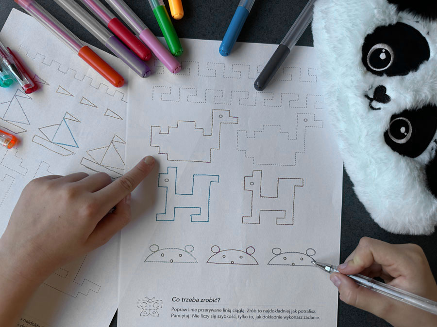 14 Kart Pracy "Mała motoryka" szlaczki-z-motylkiem