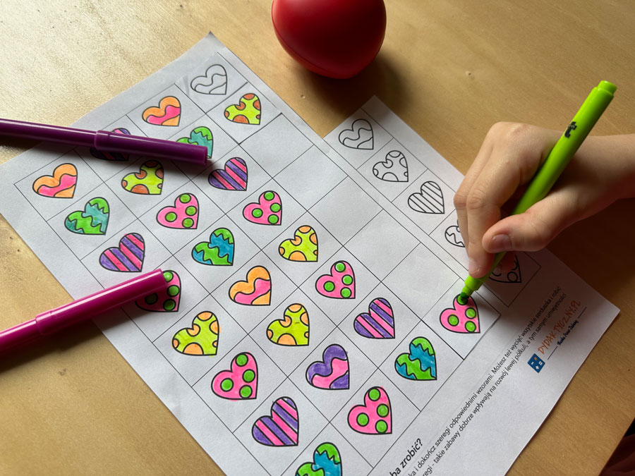 Labirynty, Układanka, Wyliczanka i Kolorowanka Labirynty- Układanka- Wyliczanka i Kolorowanka