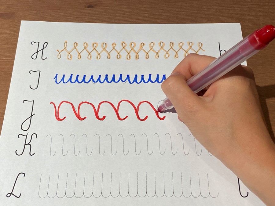 Zestaw 15 Kart Pracy - Pismo odręczne - Rozpoznawanie Liter + Ćwiczenia + 2 Wyjątkowe Gry zestaw-15-kart-pracy-pismo-odreczne-rozpoznawanie-liter-i-cwiczenia-oraz-domino-i-gra-planszowa-dydaktyczny.pl-2