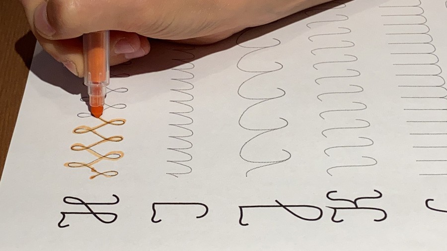 Zestaw 15 Kart Pracy - Pismo odręczne - Rozpoznawanie Liter + Ćwiczenia + 2 Wyjątkowe Gry zestaw-15-kart-pracy-pismo-odreczne-rozpoznawanie-liter-i-cwiczenia-oraz-domino-i-gra-planszowa-dydaktyczny.pl-3