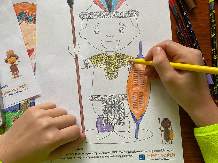 Dzieci Świata – niezwykłe kolorowanki Dzieci Swiata dydaktyczny