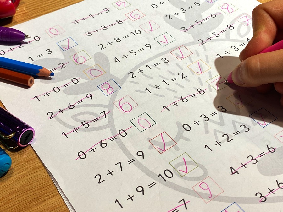 15 Kart Pracy - Ponad 200 działań z dodawania w zakresie 0 - 10 15-kart-pracy-ponad-200-dzialan-z-dodawania-w-zakresie-0-10-dydaktyczny.pl-3