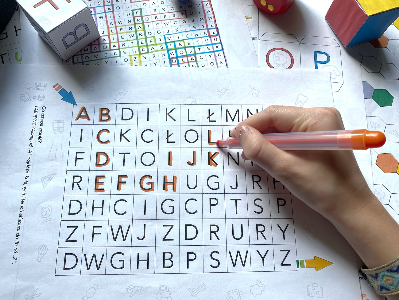 15 Kart Pracy - Kolejność liter w alfabecie + 3 Fantastyczne gry! 15-kart-pracy-kolejnosc-liter-w-alfabecie-3-fantastyczne-gry-dydaktyczny.pl-1