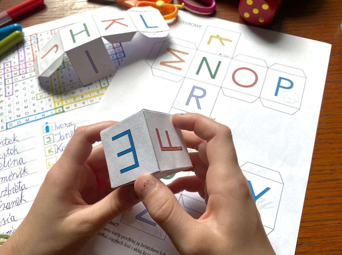 15 Kart Pracy - Kolejność liter w alfabecie + 3 Fantastyczne gry! 15-kart-pracy-kolejnosc-liter-w-alfabecie-3-fantastyczne-gry-dydaktyczny.pl-7