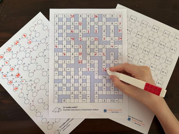 18 Kart Pracy - Ogromny zestaw krzyżówek i diagramów - mnożenie i dzielenie do 100 [plus karty odpowiedzi] dydaktyczny