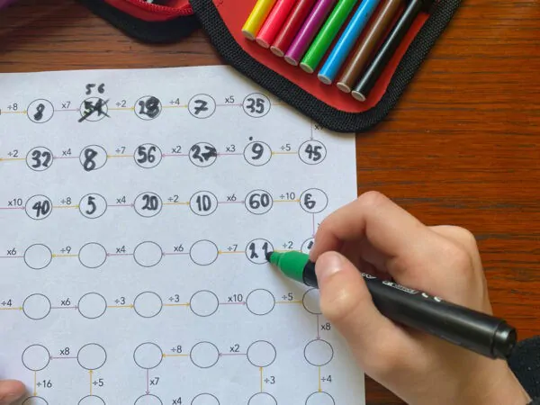 18 Kart Pracy – Ogromny zestaw krzyżówek i diagramów – mnożenie i dzielenie do 100 [plus karty odpowiedzi]  Krzyzowki I Diagramy Mnozenie I Dzielenie dydaktyczny