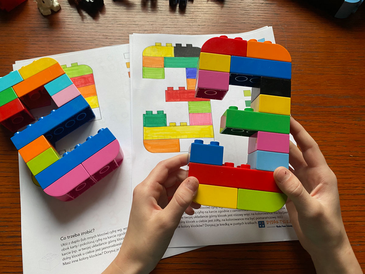 30 Kart Pracy - Poznajemy cyfry z klockami 30-kart-pracy-poznajemy-cyfry-z-klockami-dydaktyczny.pl-12