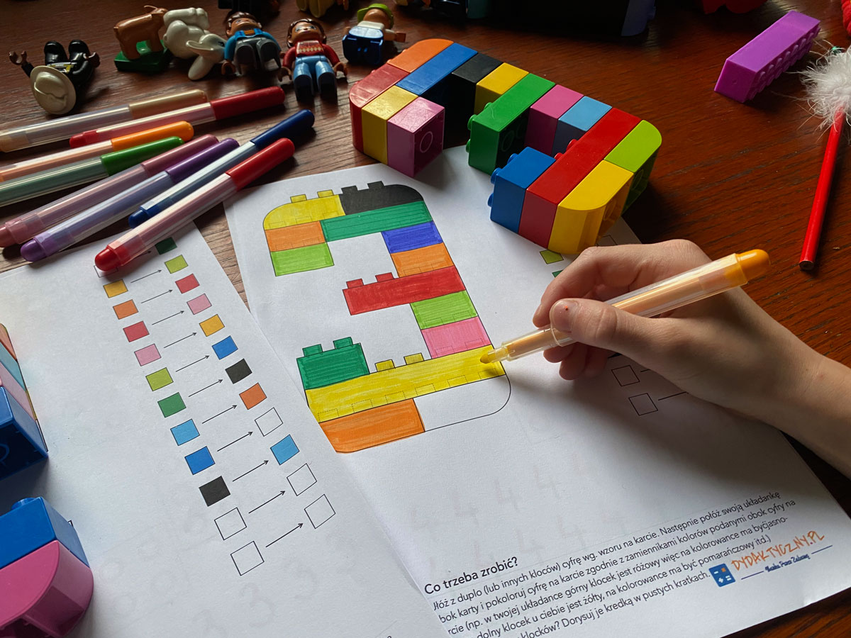 30 Kart Pracy - Poznajemy cyfry z klockami 30-kart-pracy-poznajemy-cyfry-z-klockami-dydaktyczny.pl-9