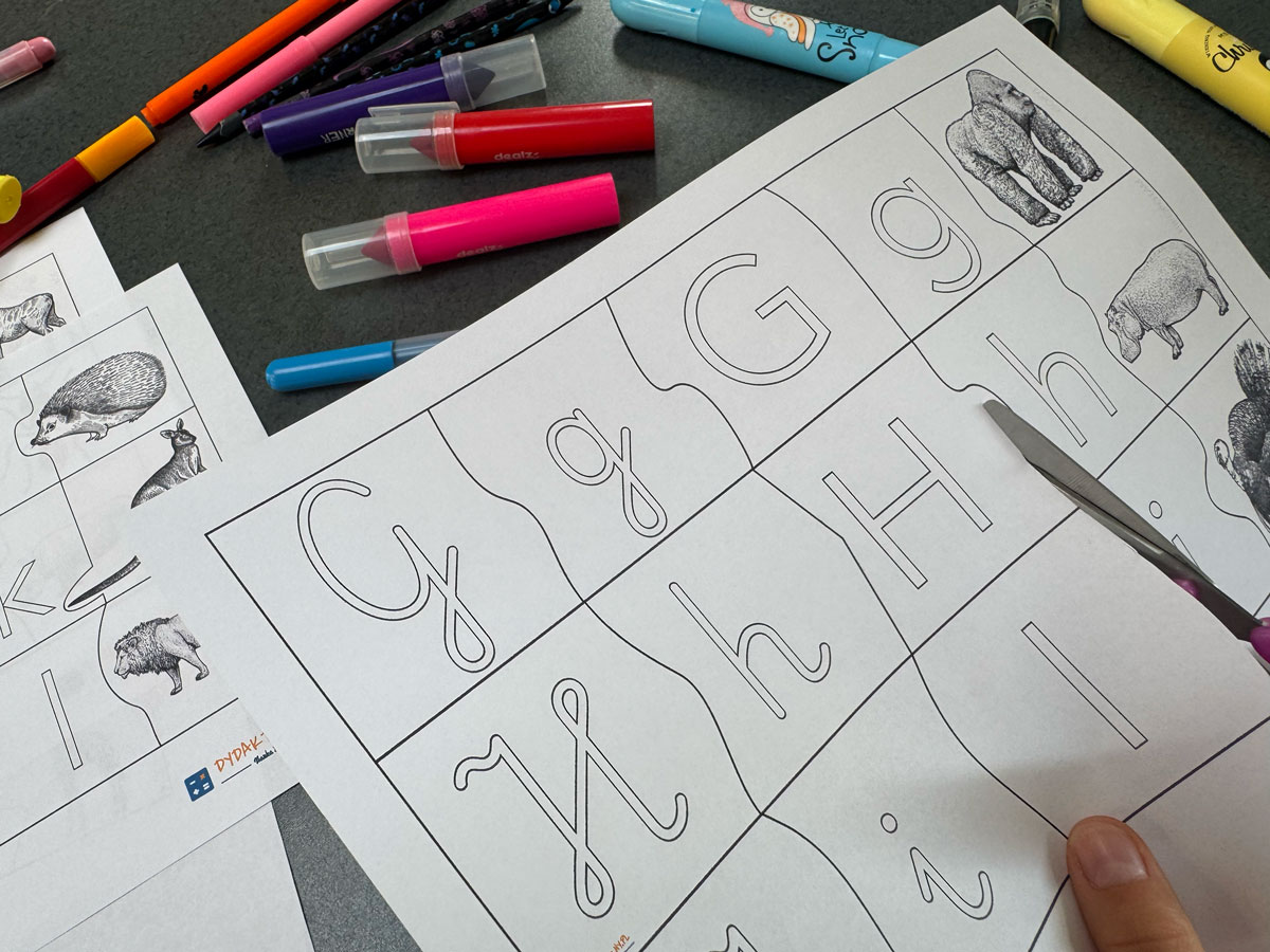 Gra w dobieranie - Alfabet 8