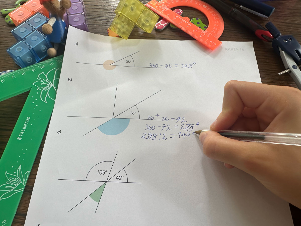 22 Karty pracy - Właściwości Kątów powtórzenie i kąty odpowiadające, naprzemianległe (+ 16 kart odpowiedzi) 6