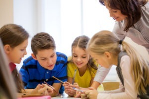 Jak karty pracy wpływają na rozwój koncentracji u dzieci z ADHD? dydaktyczny