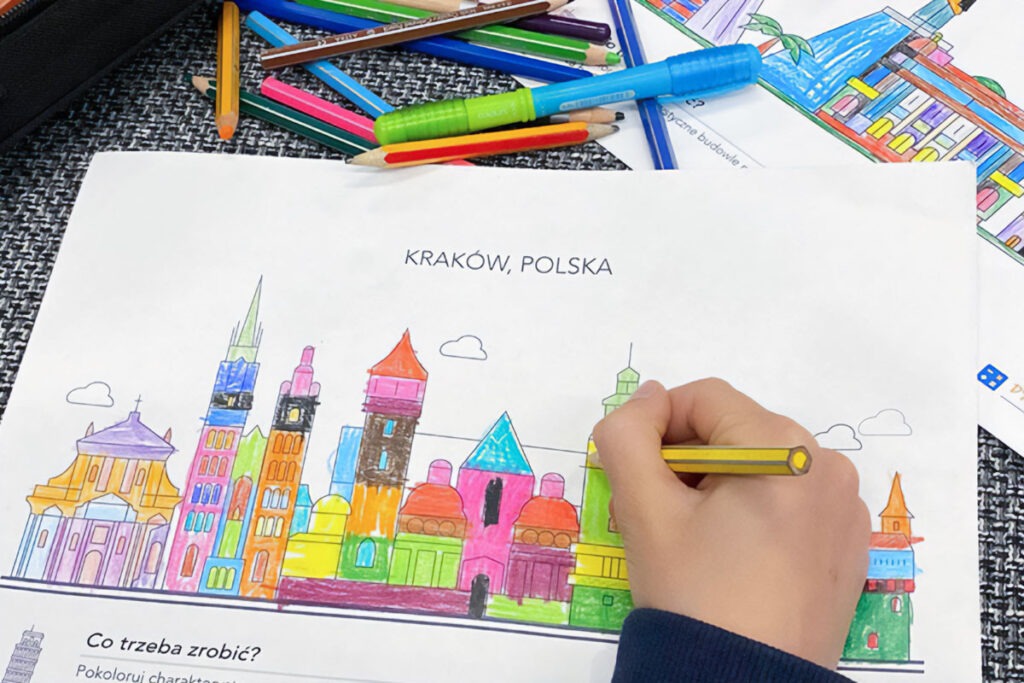 Rozwój kreatywności dziecka poprzez kolorowe karty pracy dydaktyczny